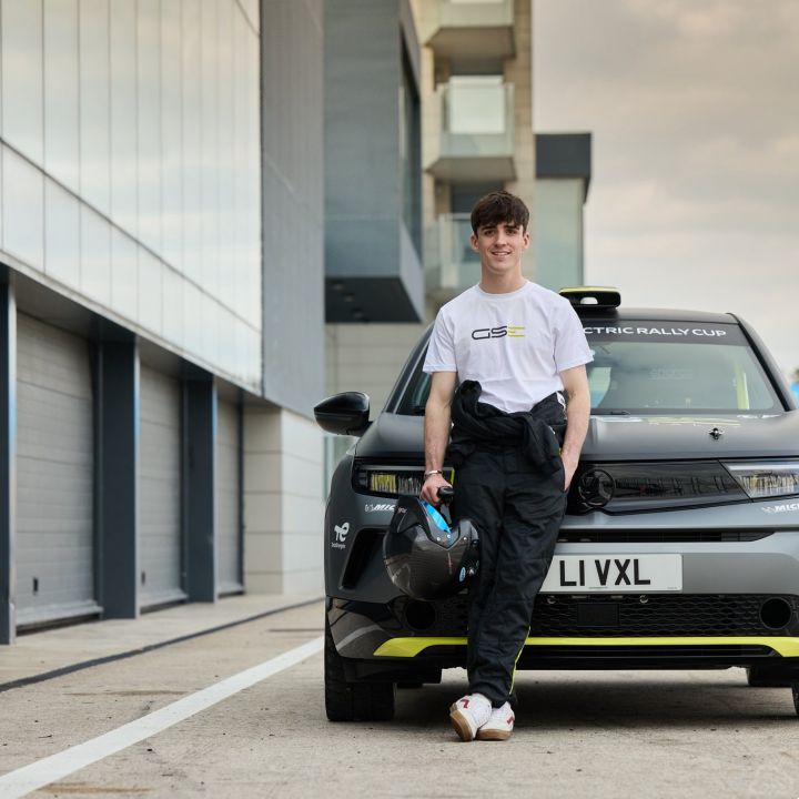 LLOYD AND WILLIAMS SET PACE IN ADAC OPEL ELECTRIC RALLY CUP