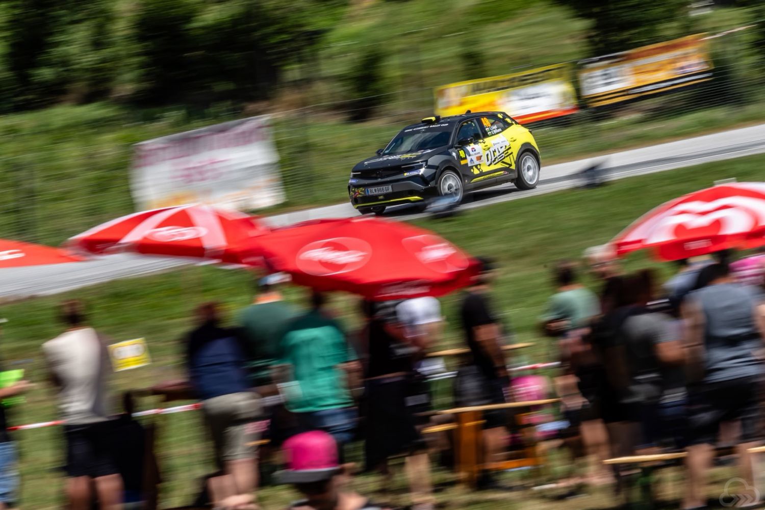 LLOYD AND WILLIAMS TAKE PODIUM FINISH IN AUSTRIA
